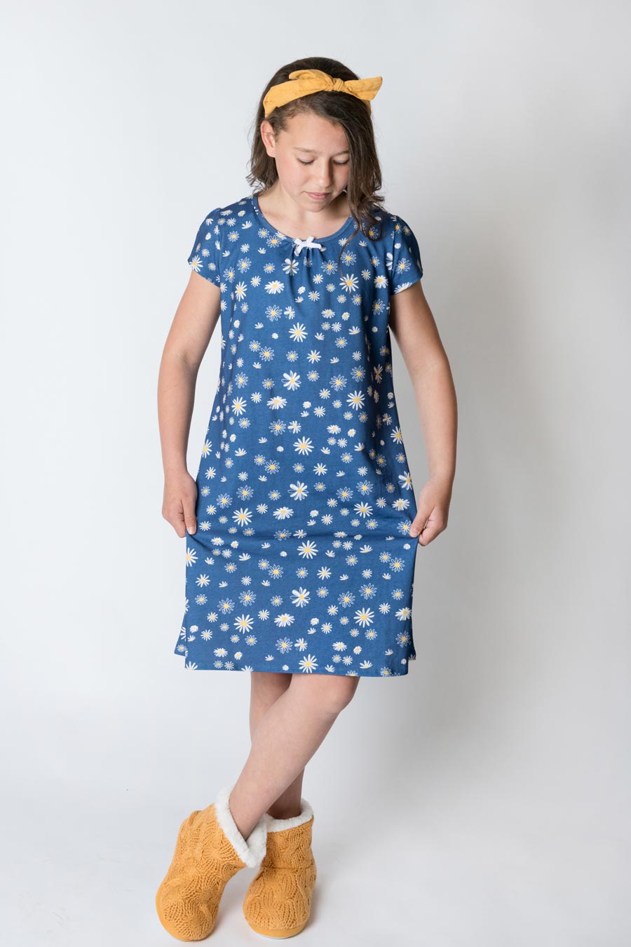 Girls 100% jersey cotton summer nightie - Navy oopsy daisy